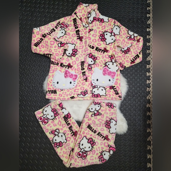 Sanrio Other - Hello Kitty Pajama Set